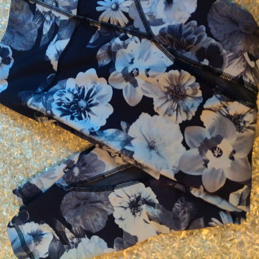 Women's Athletic Active Workout Leggings Size Large Go-Dry NWOT - Picture 8 of 12